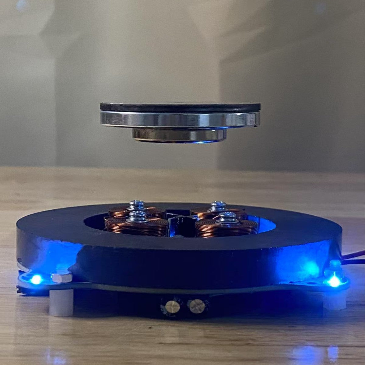 Magnetic Levitation Display Module